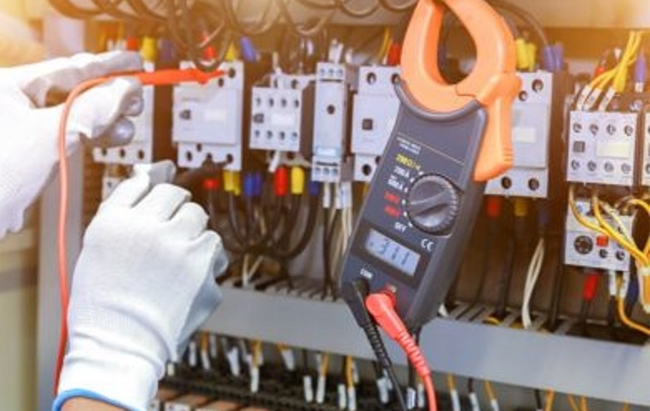 Hiring Expert for Electrical Panel Upgrades for Commercial Areas